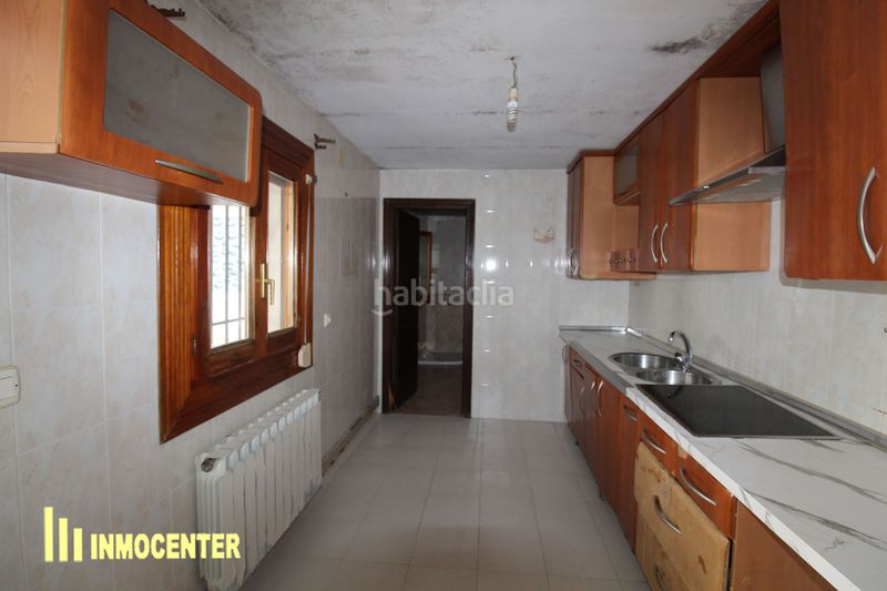 Foto 650d9be4-3da6-48f0-a14f-cb13ab8e32b5. Casa a calle principal 24 a Fuensalida