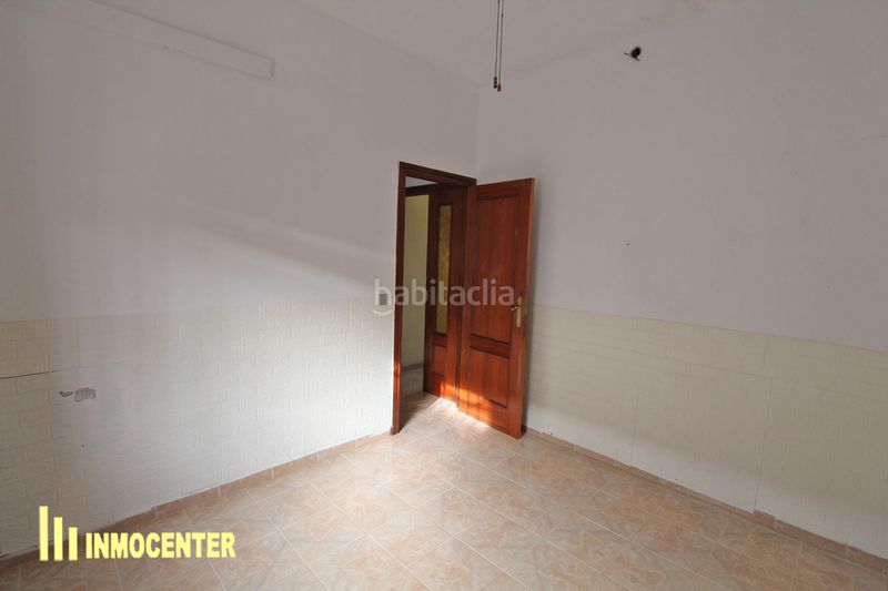 Foto a8eff7c7-8939-4ca8-8946-32926a80010c. Casa a calle principal 24 a Fuensalida