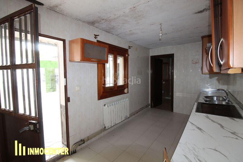 Foto e8a12229-300b-4287-9eec-f962347f5eb4. Casa a calle principal 24 a Fuensalida
