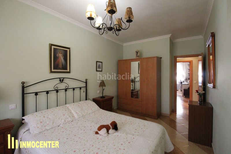 Foto 6aff49b2-9313-4cd1-b82c-d0c2bbc0ec60. Casa aparellada amb calefacció aparcament a Fuensalida