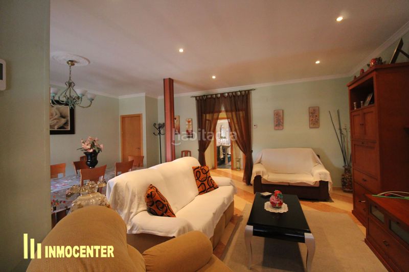 Foto 8298a7de-4899-4611-9a84-e7365041958e. Casa aparellada amb calefacció aparcament a Fuensalida