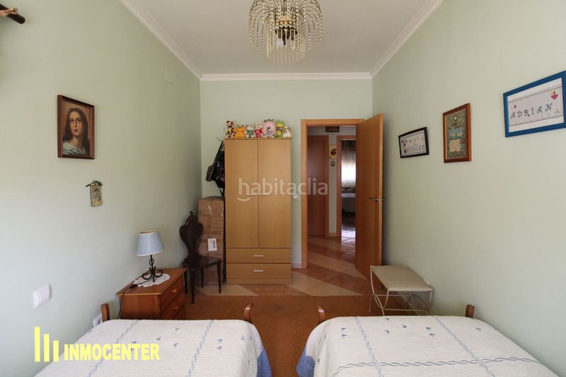Foto b0cbe196-ae81-4a51-bf0c-c1a2c710c033. Casa aparellada amb calefacció aparcament a Fuensalida