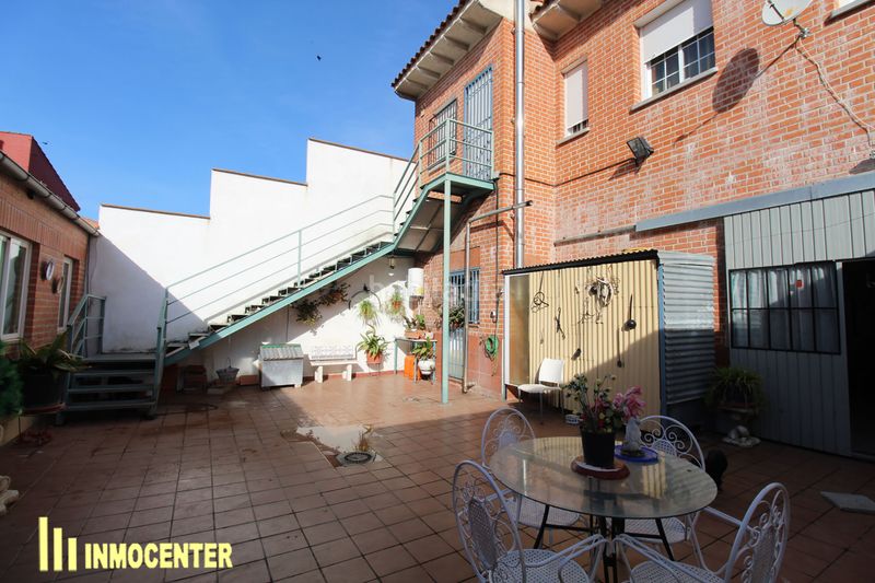Foto c892c50f-5805-448f-95c0-203f866cf51a. Casa aparellada amb calefacció aparcament a Fuensalida