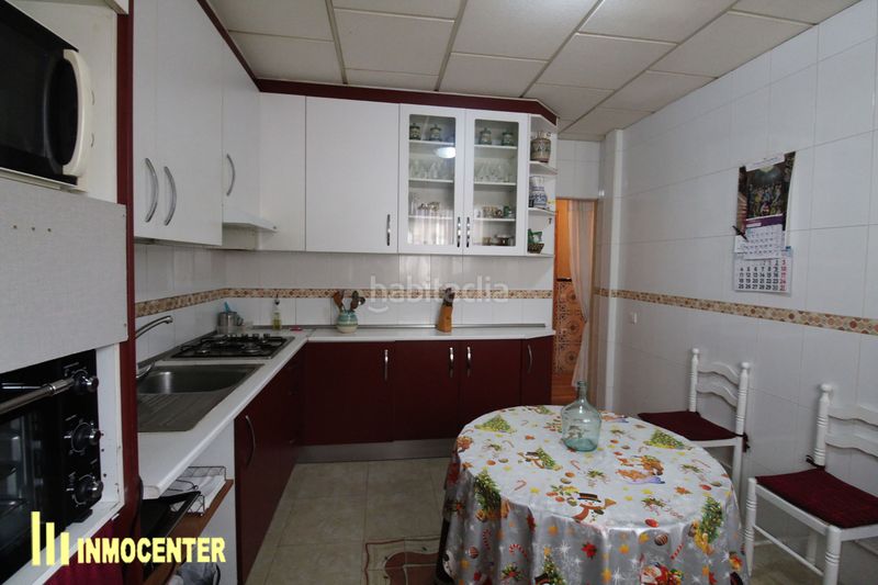 Foto e5b3acdb-6743-4b0a-b7a5-e577d420d2c7. Casa aparellada amb calefacció aparcament a Fuensalida