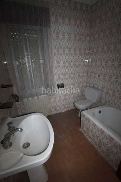 Foto 1ce2bc3c-01a3-45cb-8ed9-cebd595ebede. Casa amb calefacció aparcament a Fuensalida