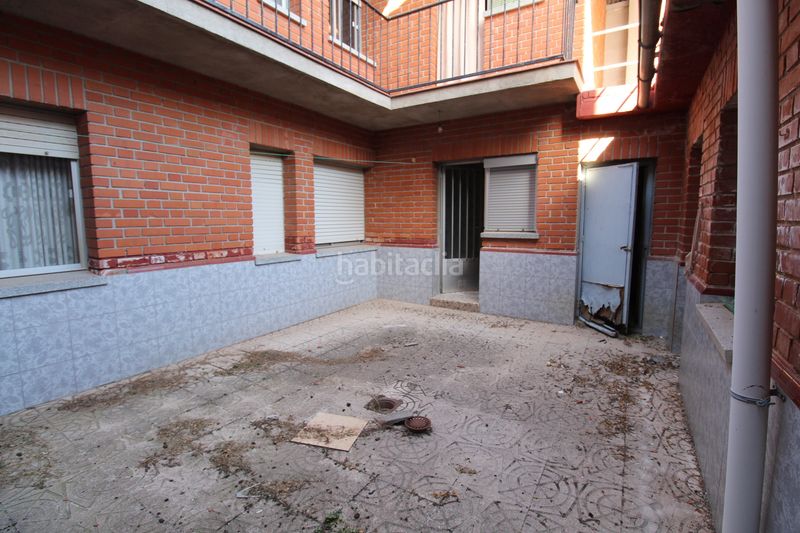 Foto 2cd4e0a1-3e8a-48ea-be58-d2b2084a5bb4. Casa amb calefacció aparcament a Fuensalida