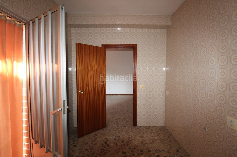 Foto d319f042-d5af-4e3b-a08d-adf9dc513a7b. Casa amb calefacció aparcament a Fuensalida