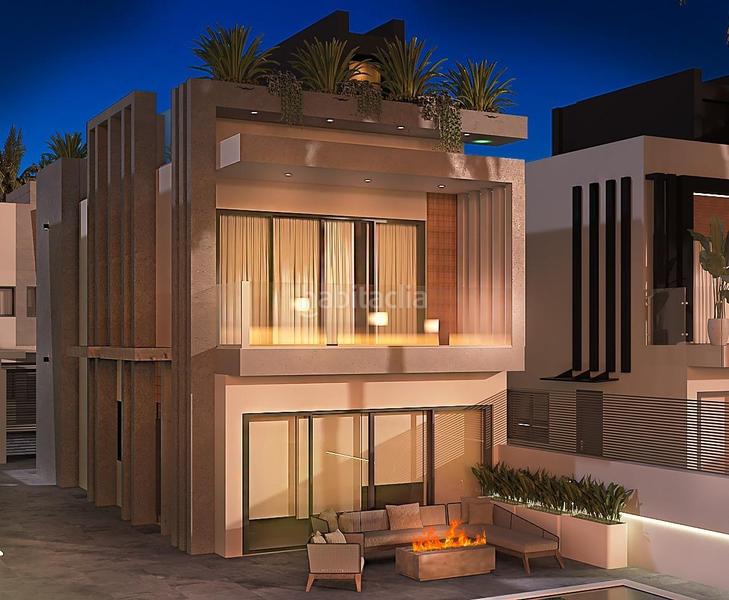 Foto ca199c43-82b6-4159-ba38-e3f23ed71021. Chalet con parcheggio in Cortes-Huertas Madrid