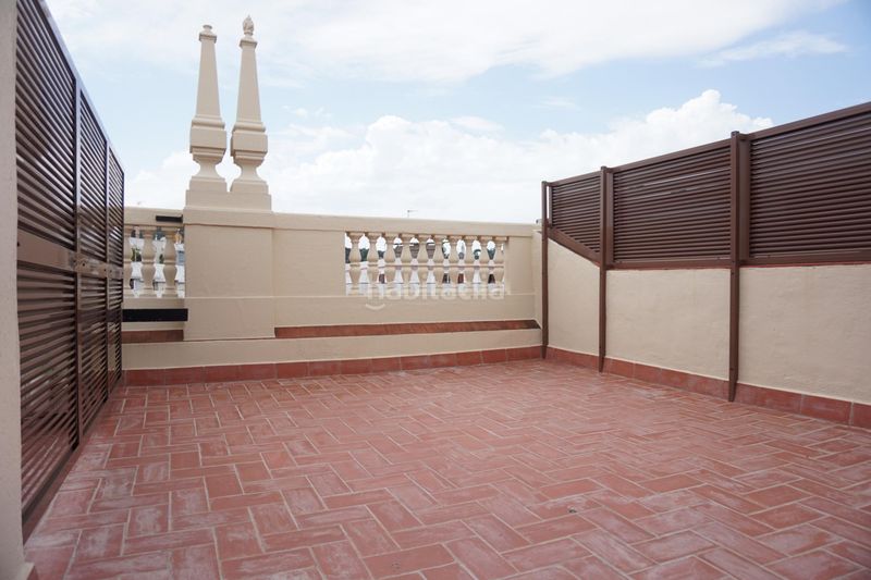 Foto d1d9e1d0-19ac-4768-9af6-4d2b17e0fd8e. Piso ático en av paral·lel con dos terrazas en Sant Antoni Barcelona