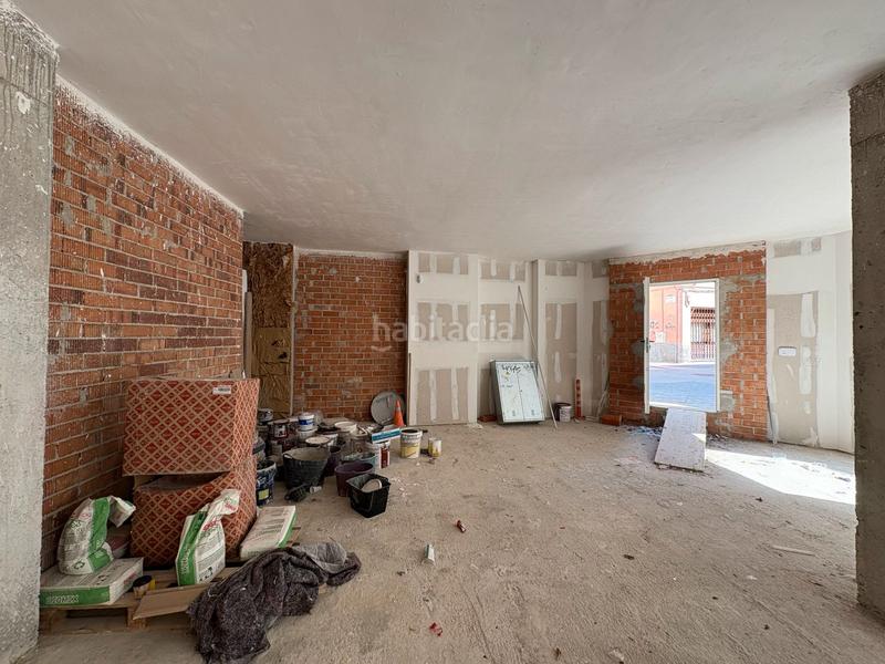 Foto 15543b58-57aa-4bef-a859-bad948ae40be. Lloguer local comercial a Centre Rubí