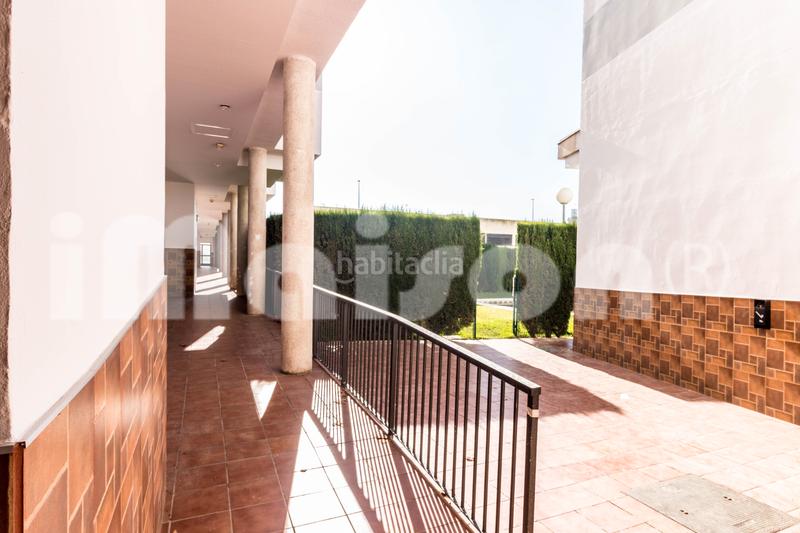 Foto 46bf18cb-b197-4041-b48d-8ef2ac5d4db8. Local commercial dans avenida de españa 201 dans Centro - Doña Mercedes Dos Hermanas