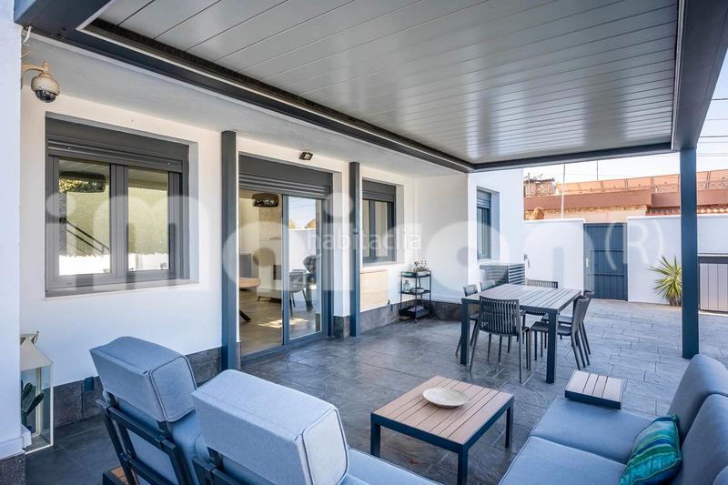 Foto 6655c28b-4b31-42f3-9f8e-0f713df3ccde. Chalet en Oromana Alcalá de Guadaira