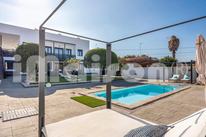 Foto 7dc44090-909d-489d-82dd-e72bd7dd0879. Chalet mit kamin heizung parking pool in Oromana Alcalá de Guadaira