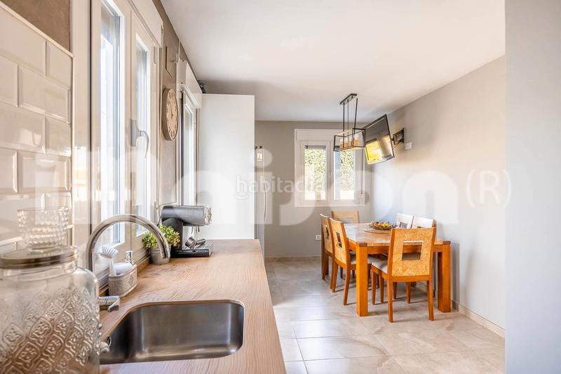 Foto de59b9c9-404f-4d75-9e5e-1916d539ea0b. Chalet mit kamin heizung parking pool in Oromana Alcalá de Guadaira