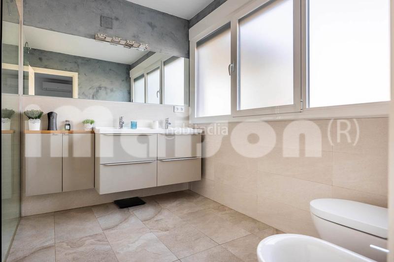 Foto 54f5234d-0c25-4866-92e8-692683396943. Chalet avec cheminée chauffage parking piscine dans Alcalá de Guadaira