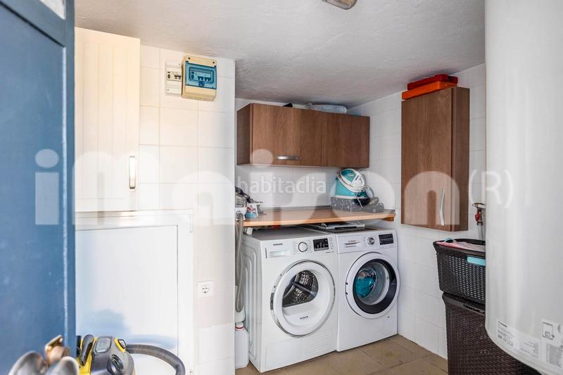 Foto de457cbe-54f1-408b-9d9a-c9997fd1eb01. Chalet avec cheminée chauffage parking piscine dans Alcalá de Guadaira