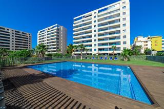 Apartament  Calle calle del cicln. Apartamento de 2 dormitorios en primera linea de la playa del ma