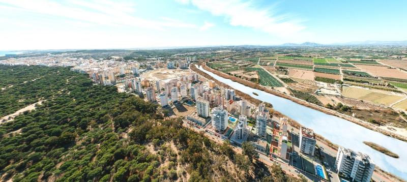 Foto bd3b2d59-e48c-4d26-b944-4d16d1fd698c. Apartament amb piscina a Puerto Deportivo Guardamar del Segura
