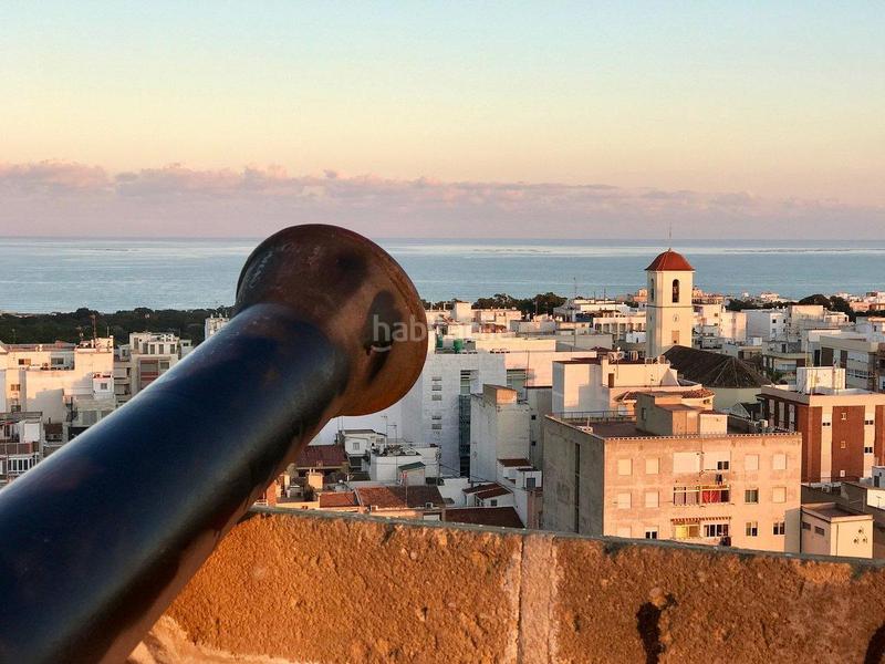 Foto bd6d4393-e787-4c6a-a682-52be96b305a3. Apartament amb piscina a Puerto Deportivo Guardamar del Segura