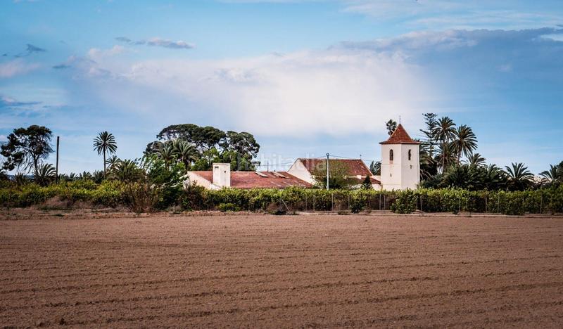 Foto 344b3866-f8db-4a40-834d-1fe7020be0d5. Chalet preciosa villa amplia con piscina y parking en Montesinos (Los)