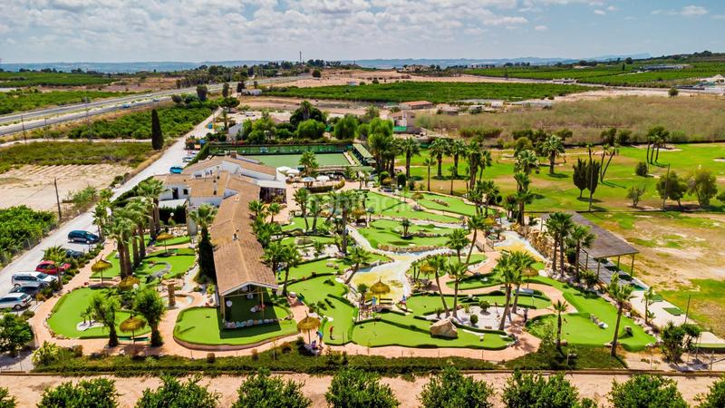 Foto 43c1cf8b-70d0-4ec5-8d8a-89ca7e991856. Chalet preciosa villa amplia con piscina y parking en Montesinos (Los)