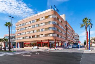 Apartament  Ronda don manuel martinez guira. Amplio apartamento a estrenar en el centro