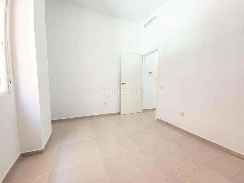 Foto 0ebde246-bd84-4ccf-86b9-fe9bb9636674. Planta baja apartamento completamente reformado con licencia turística en Torrevieja