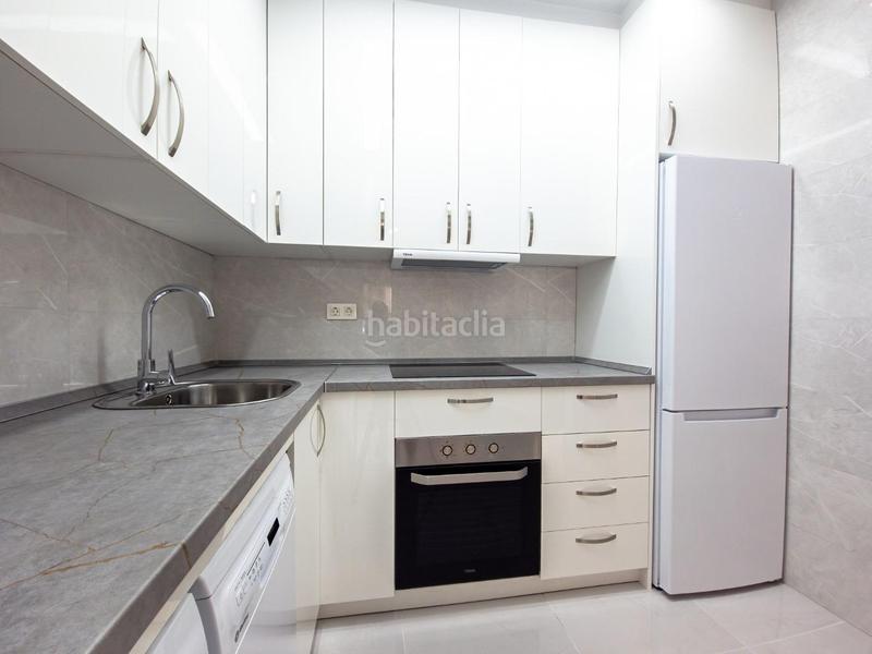 Foto ace6426d-15f6-4e80-9c32-d7eb0cb89629. Planta baja apartamento completamente reformado con licencia turística en Torrevieja