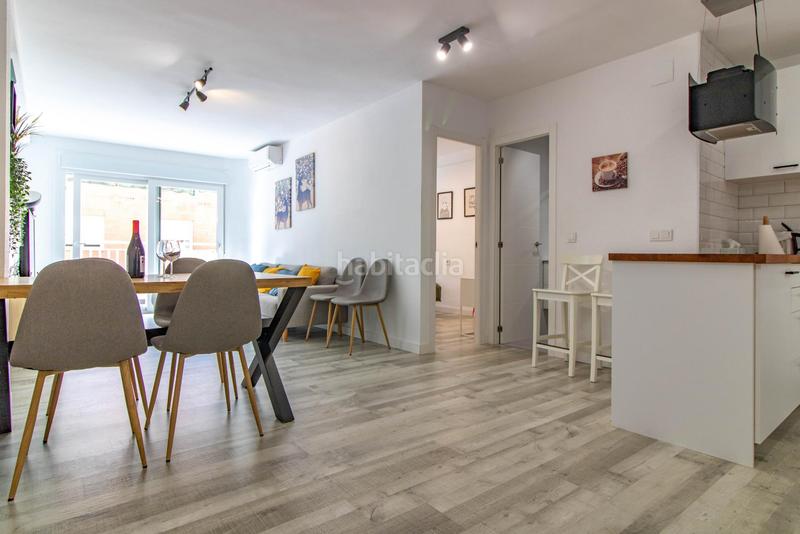 Foto a54d18b9-ca08-49e9-86db-0d1d36525f30. Apartamento impresionante apartamento en primera linea con licencia turística en Torrevieja