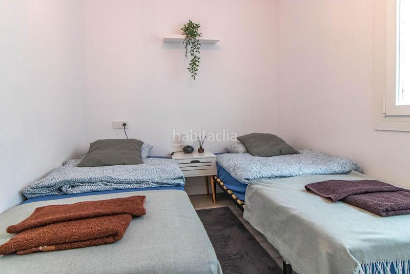 Foto b649b55e-71ab-44e0-a51a-cfad39c0c96a. Apartamento impresionante apartamento en primera linea con licencia turística en Torrevieja