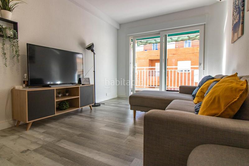 Foto bdca18fe-c119-4843-a86d-c2792d94b2af. Apartamento impresionante apartamento en primera linea con licencia turística en Torrevieja