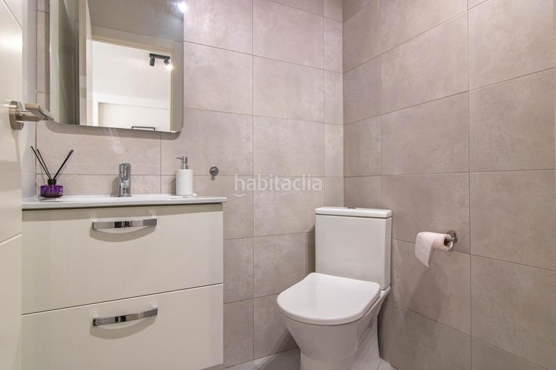 Foto c69adaca-cf32-48dd-af45-1cebcb1de0ff. Apartamento impresionante apartamento en primera linea con licencia turística en Torrevieja
