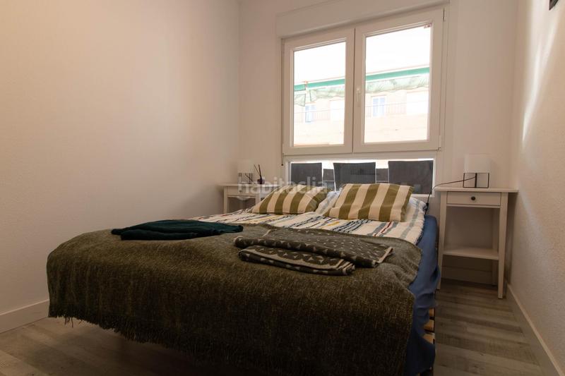 Foto d1b5d2c2-a261-40b5-a1eb-1e1324512813. Apartamento impresionante apartamento en primera linea con licencia turística en Torrevieja