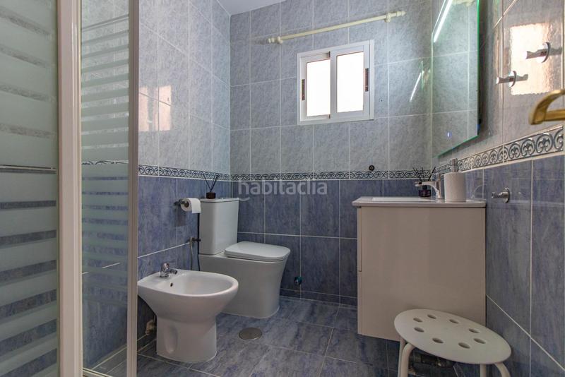 Foto eb20d439-ac40-498f-b371-802127710252. Apartamento impresionante apartamento en primera linea con licencia turística en Torrevieja