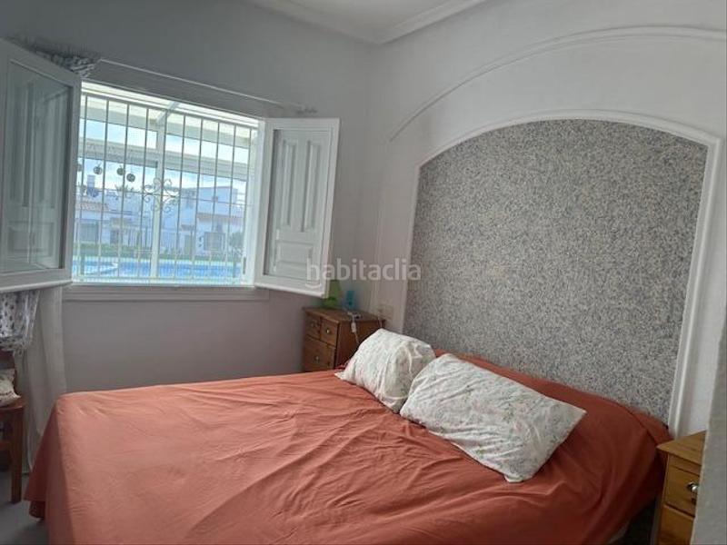 Foto c22fabbd-65ad-4da6-9777-b54a7199feef. Casa adosado con solárium privado en La Florida Orihuela