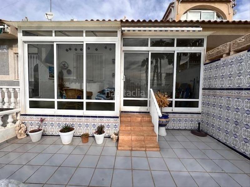 Foto f5c07a3e-5860-4b52-9ee1-e54dd75abf85. Casa adosado con solárium privado en La Florida Orihuela