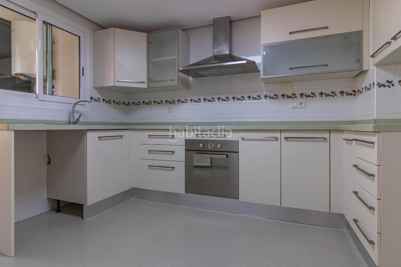 Foto 4f81b8c0-7d76-44e9-a21f-2fd2280dafc2. Apartamento amplio apartamento seminuevo en primera línea en Torrevieja