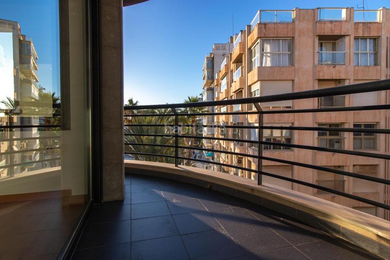 Foto 63e6d8fa-13a5-4e40-88f2-dd9594c8334c. Apartamento amplio apartamento seminuevo en primera línea en Torrevieja