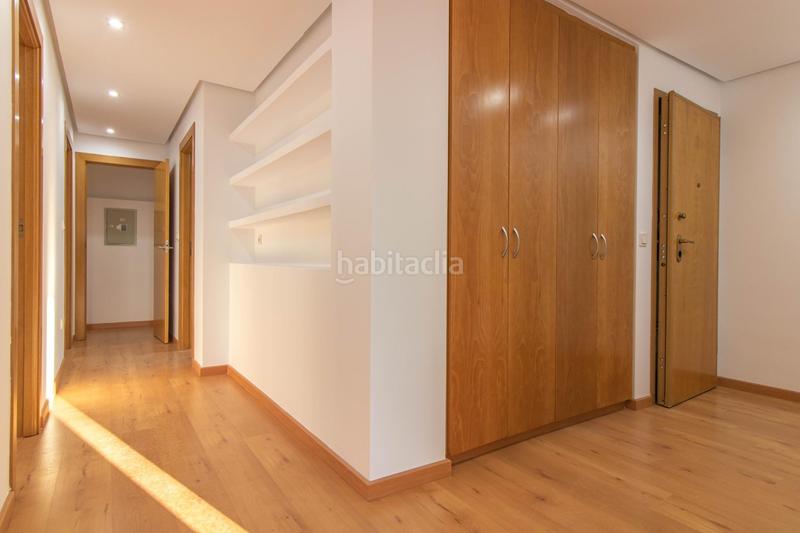 Foto fbf61ecd-760a-4768-be82-2958a2bb50d8. Apartamento amplio apartamento seminuevo en primera línea en Torrevieja