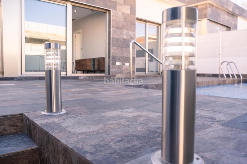 Foto 56aceace-8fce-4609-9bd0-e38eceb8b857. Chalet amplio chalet con piscina privada en Los Almendros Orihuela