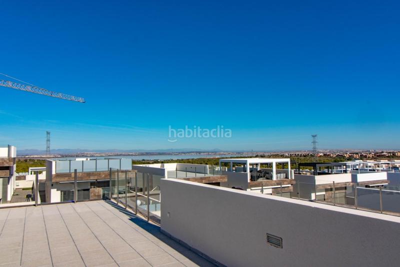 Foto 84787ee2-1c81-4193-9c1f-1ccda685fc84. Chalet amplio chalet con piscina privada en Los Almendros Orihuela