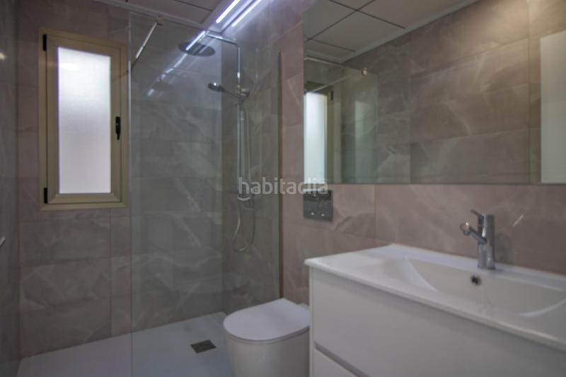 Foto 9e7ef56f-4cba-4838-b347-7a4f63a4c4bd. Chalet amplio chalet con piscina privada en Los Almendros Orihuela