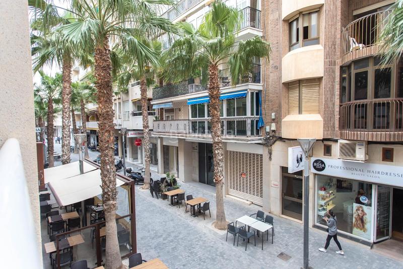 Foto 5643e225-33e8-4b82-9923-3b543b0eb726. Pis a Centro - Muelle Pesquero Torrevieja