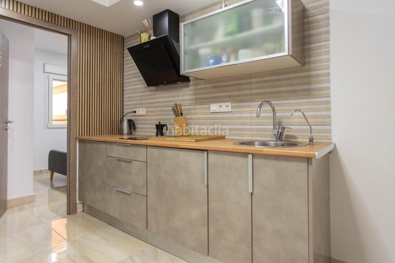 Foto 7ea7bf87-f2c8-4233-aa32-d5c291d6b0c8. Pis a Centro - Muelle Pesquero Torrevieja