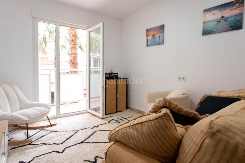 Foto f465fc9a-97e4-405e-a928-8e8a20308320. Pis a Centro - Muelle Pesquero Torrevieja