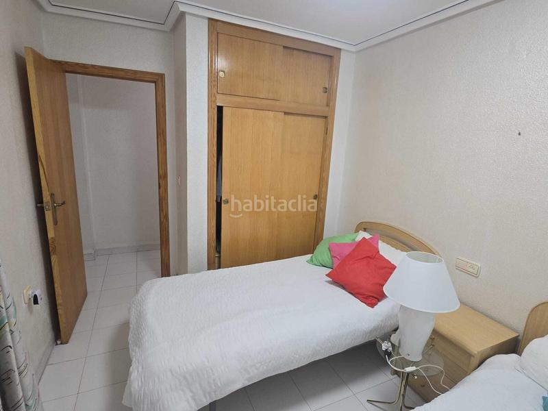 Foto 4e4c896d-e677-48c3-b4bc-d62095009f4e. Apartamento  amplio y céntrico en Las Piscinas Naturales Torrevieja