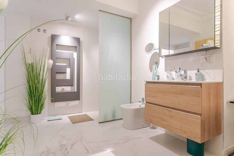 Foto 283ef041-09e0-4a99-9550-1da9ff6d0c1c. Piso espectacular piso reformado con vistas al puerto en Torrevieja