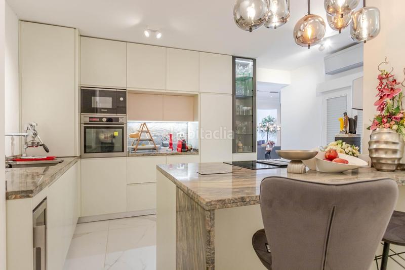 Foto 7260b068-7c87-49f9-ad87-5ef9017a0040. Piso espectacular piso reformado con vistas al puerto en Torrevieja