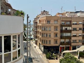 Àtic  Calle fotógrafo darblade. Céntrico apartamento reformado a 100m del mar
