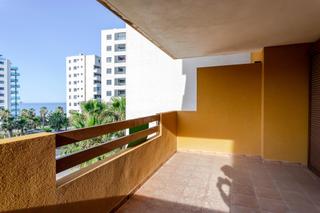 Pis  Calle tornado. Impresionante piso de 3 habitaciones con garaje y vistas al mar